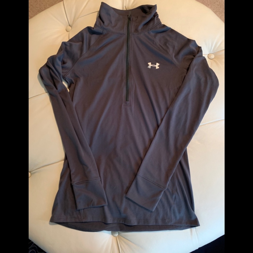 EUC Under Armour Wms Xs Gray 1/4 zip pullover